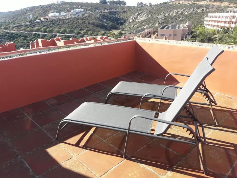Villa Luxurious Townhouse With Sea Views Manilva Exterior foto
