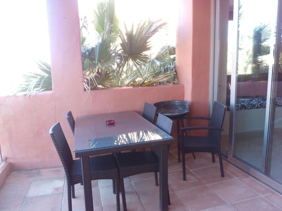 Villa Luxurious Townhouse With Sea Views Manilva Exterior foto